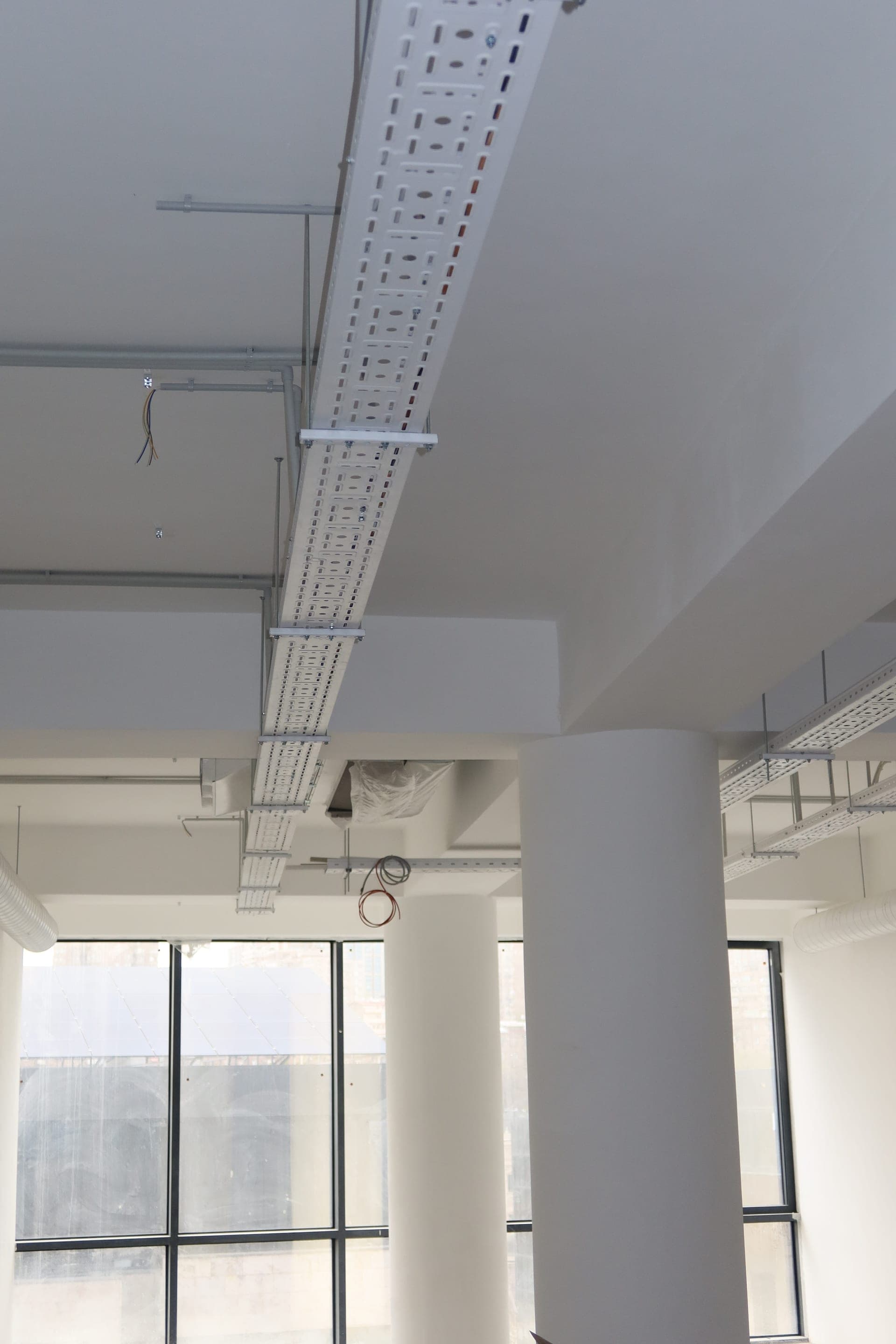 Modena Business Center - Азатутян 1/15